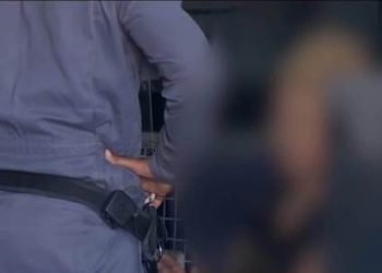 Criança de 1 ano vai para hospital após comer maconha da mãe